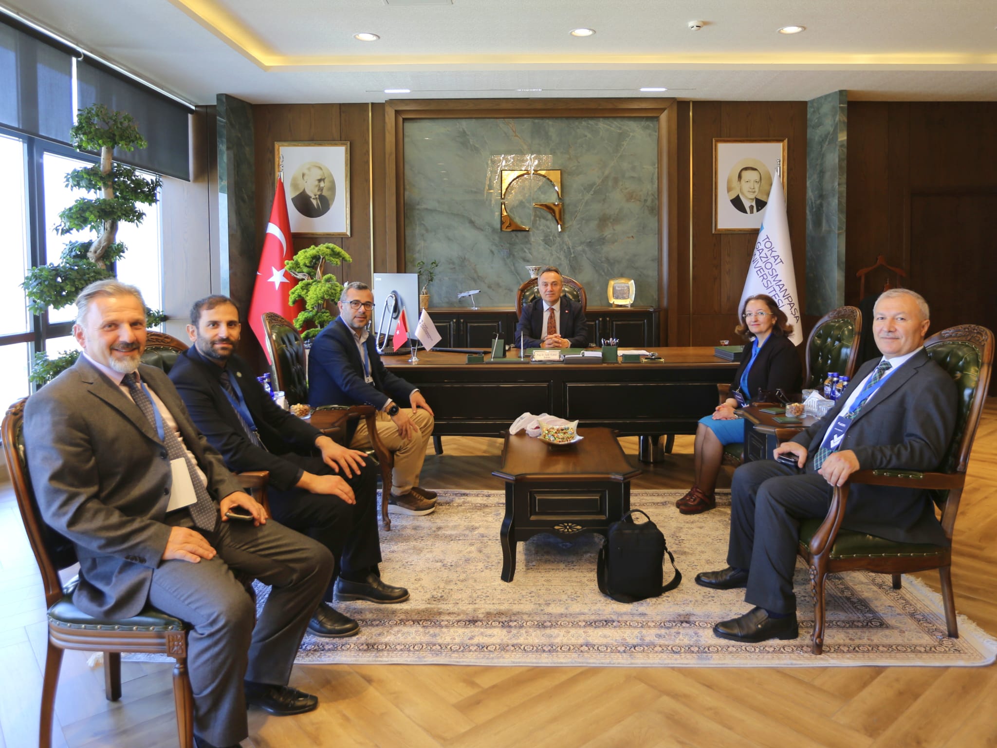 MEDEK Saha Değerlendirme Takım Başkanlarından Rektörümüze Ziyaret